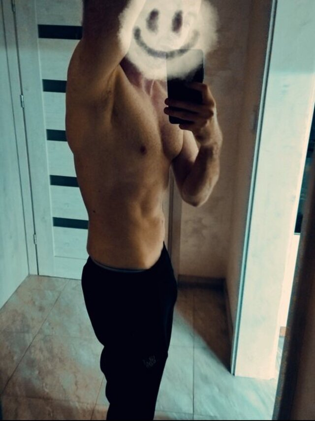 Zmyslowy_motocyklista