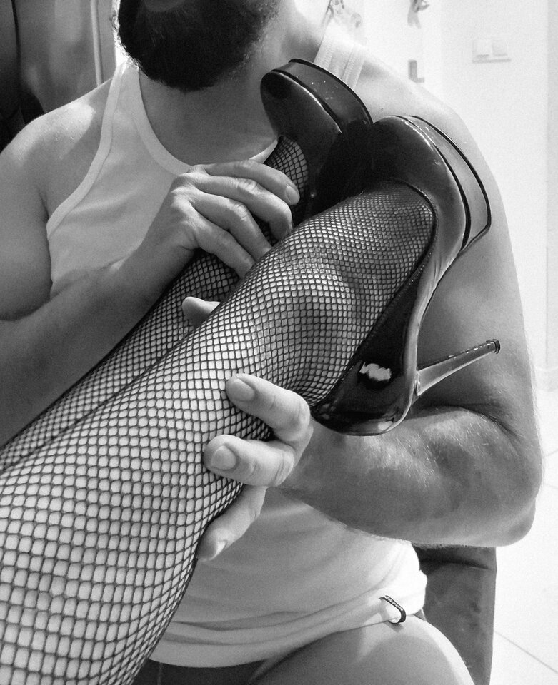 1000028312.jpg - CuckoldCouple_Bi