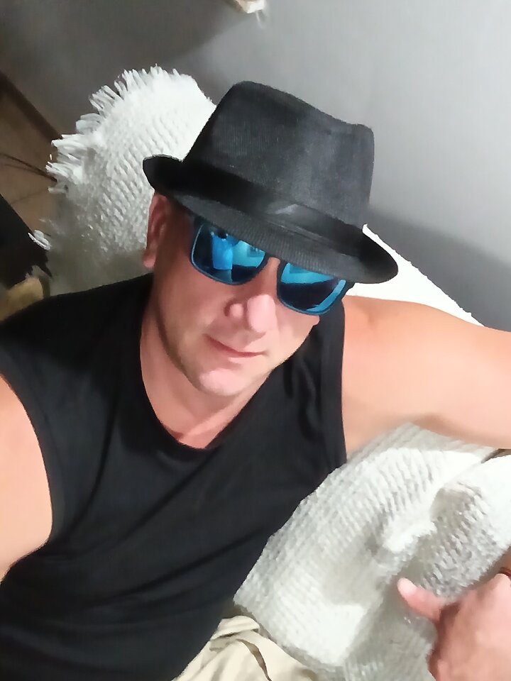 41.jpg - Michael44