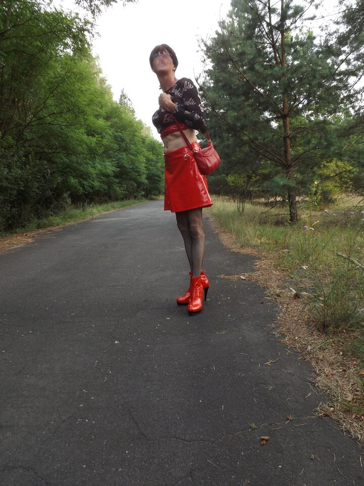 DSCF0011.JPG - ElizaCrossdress