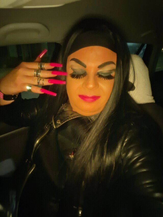RoksanaiNikol