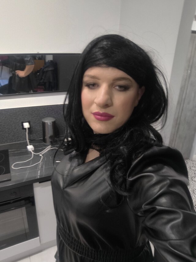 Adriennecross