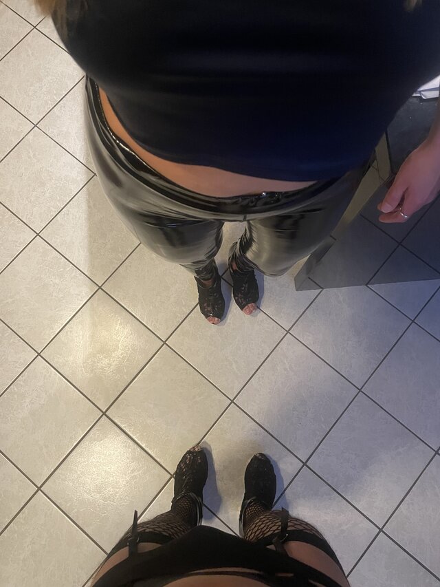 XSissyxblondi