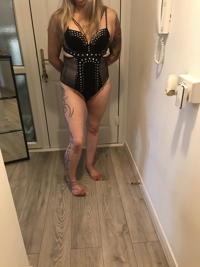 PARA_40_FEMDOM