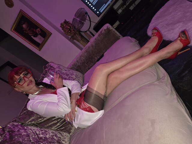NylonHells