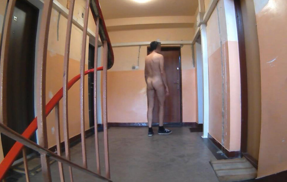 BYTOM - klatka schodowa.mp4_snapshot_00.16_[2026.03.08_15.57.58] - Krzysztof_cfnm