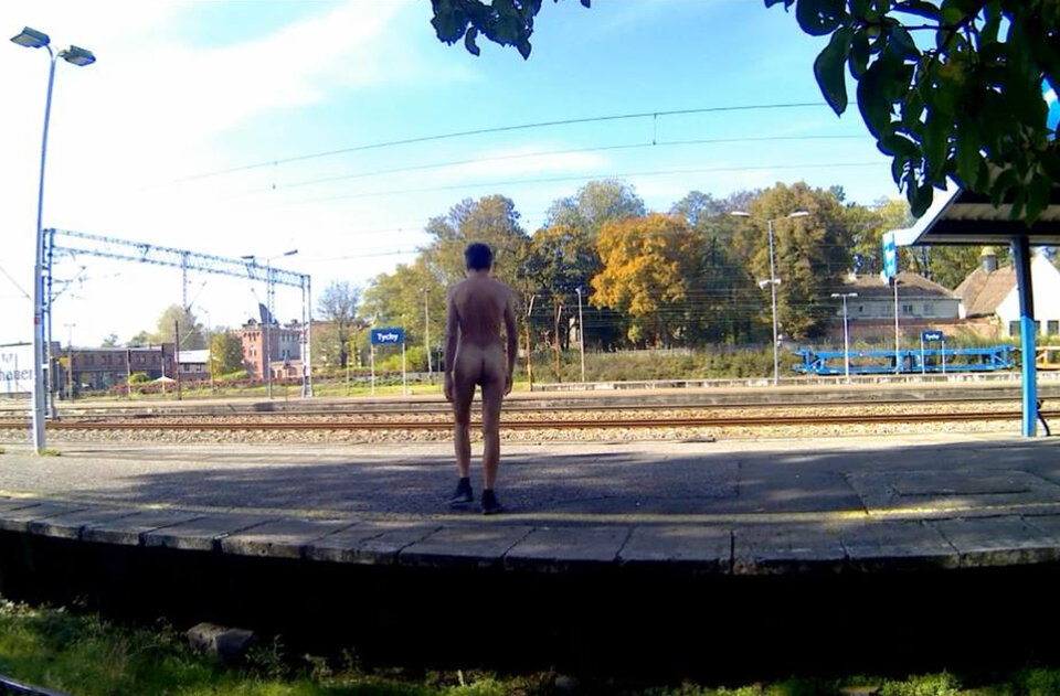 TYCHY - dworzec.mp4_snapshot_00.11_[2026.08.30_19.06.22].jpg - Krzysztof_cfnm