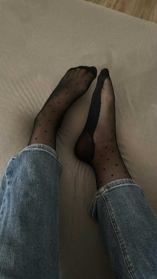 4369.jpg - CuckoldNylon2