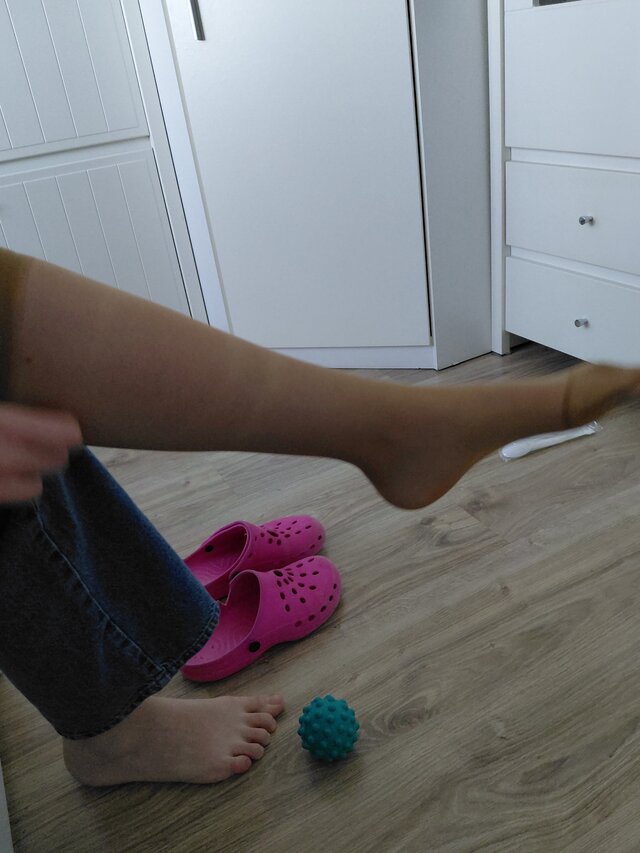 CuckoldNylon2