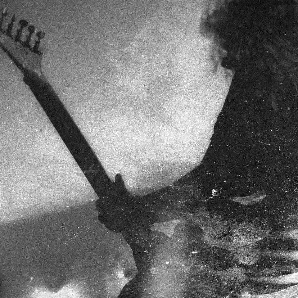 guitar2.jpg - SwawolaNiewola
