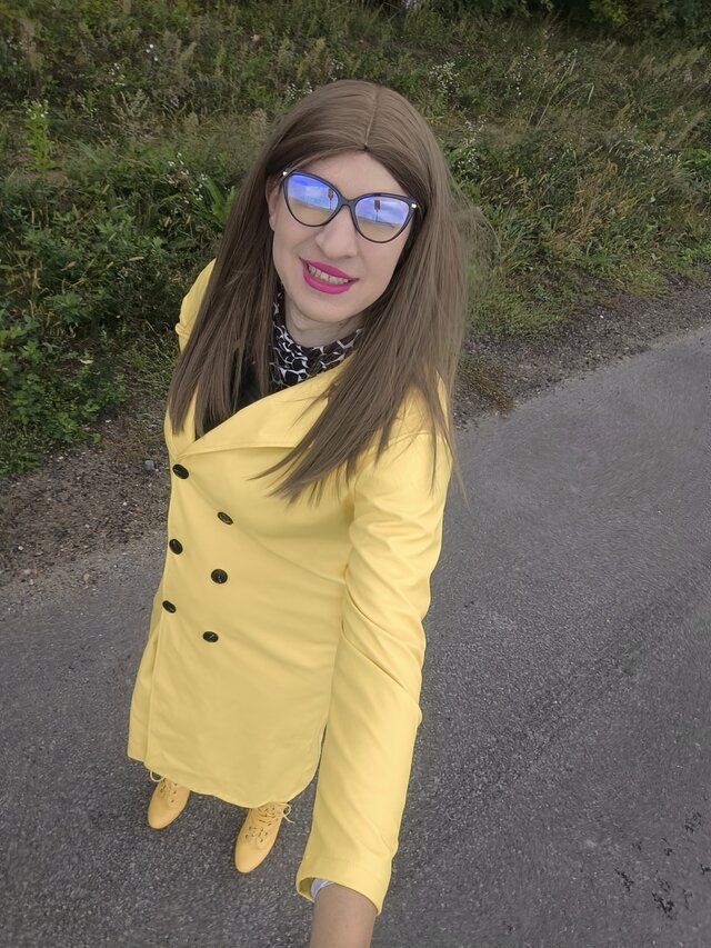 Adriennecross