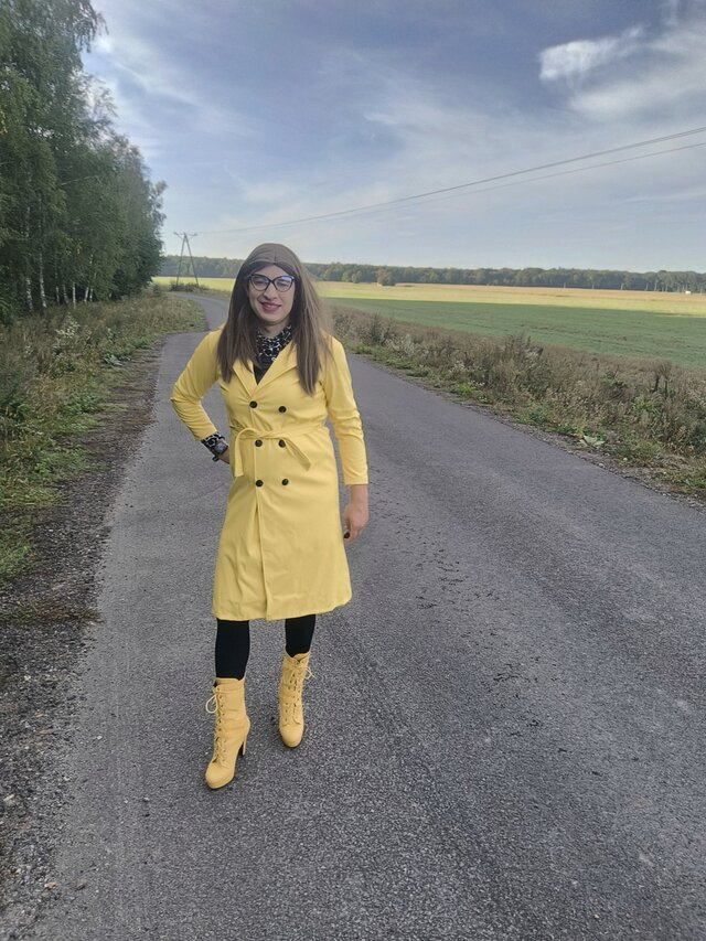 Adriennecross