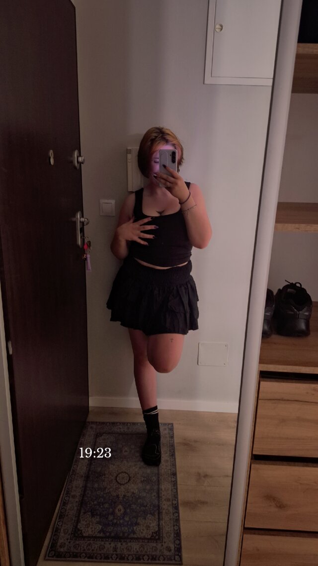LoveBitchEzz