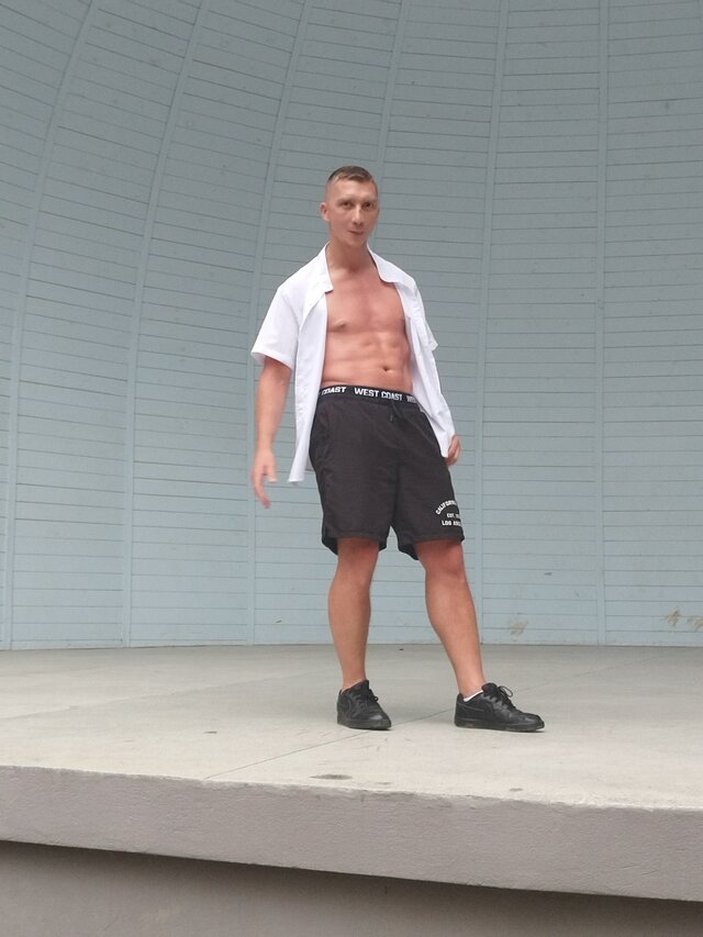 MatiM3L0N1990