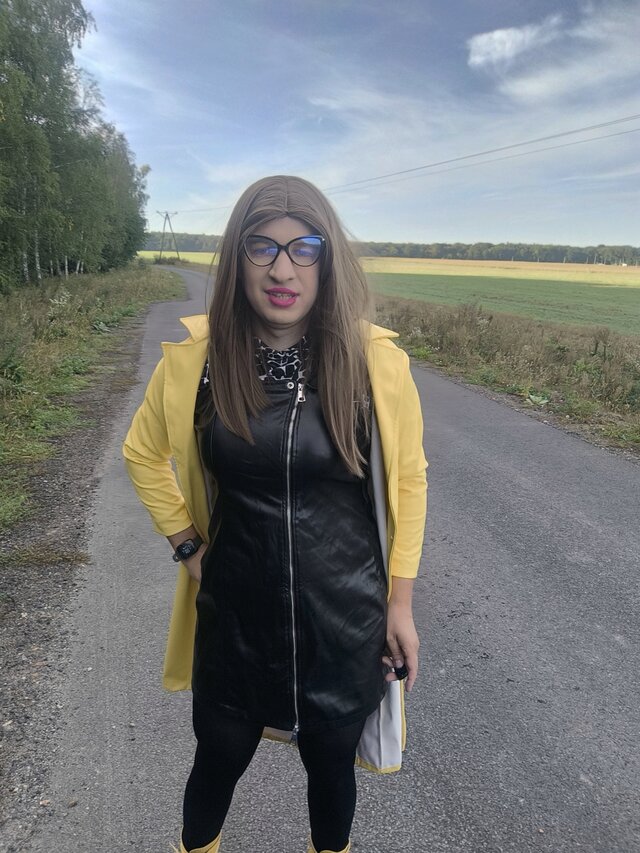 Adriennecross