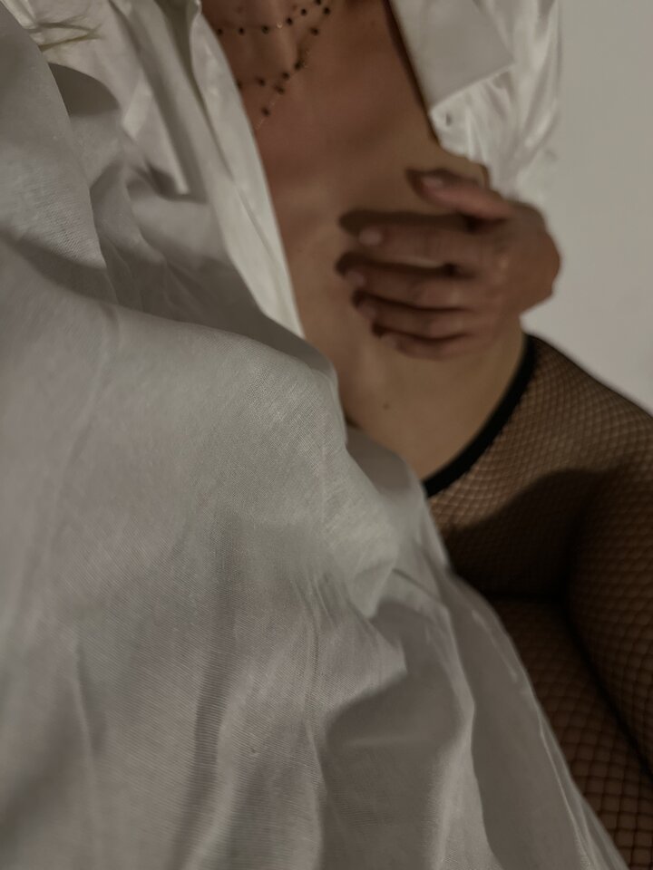 IMG_0292.jpeg - WifeAfterHours