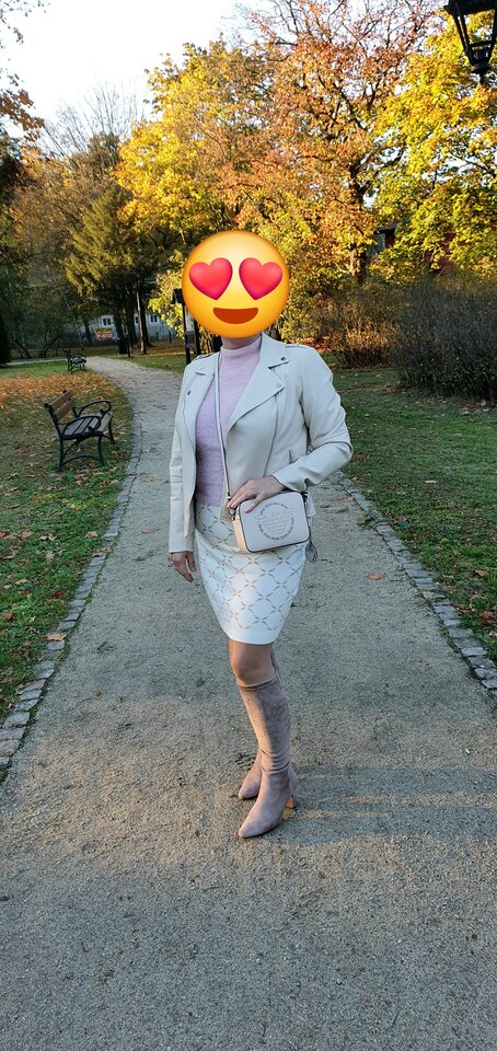 1000073934.jpg - Mommilf