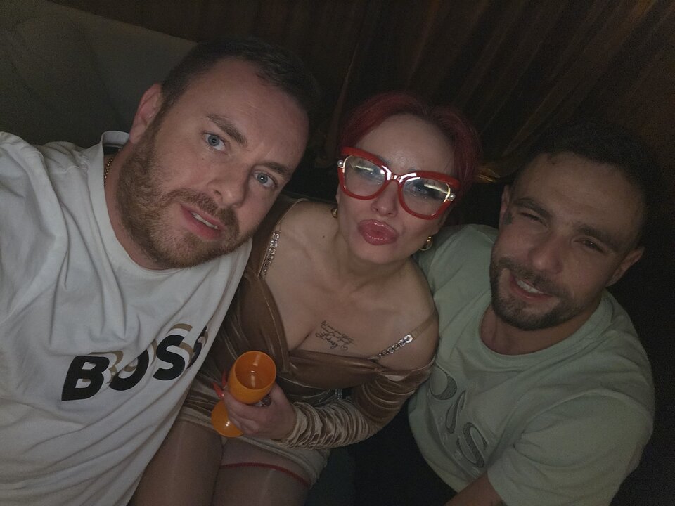 1000020136.jpg - NylonHells