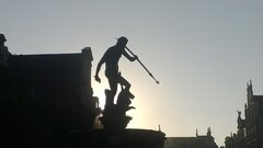 W zorzach świtu