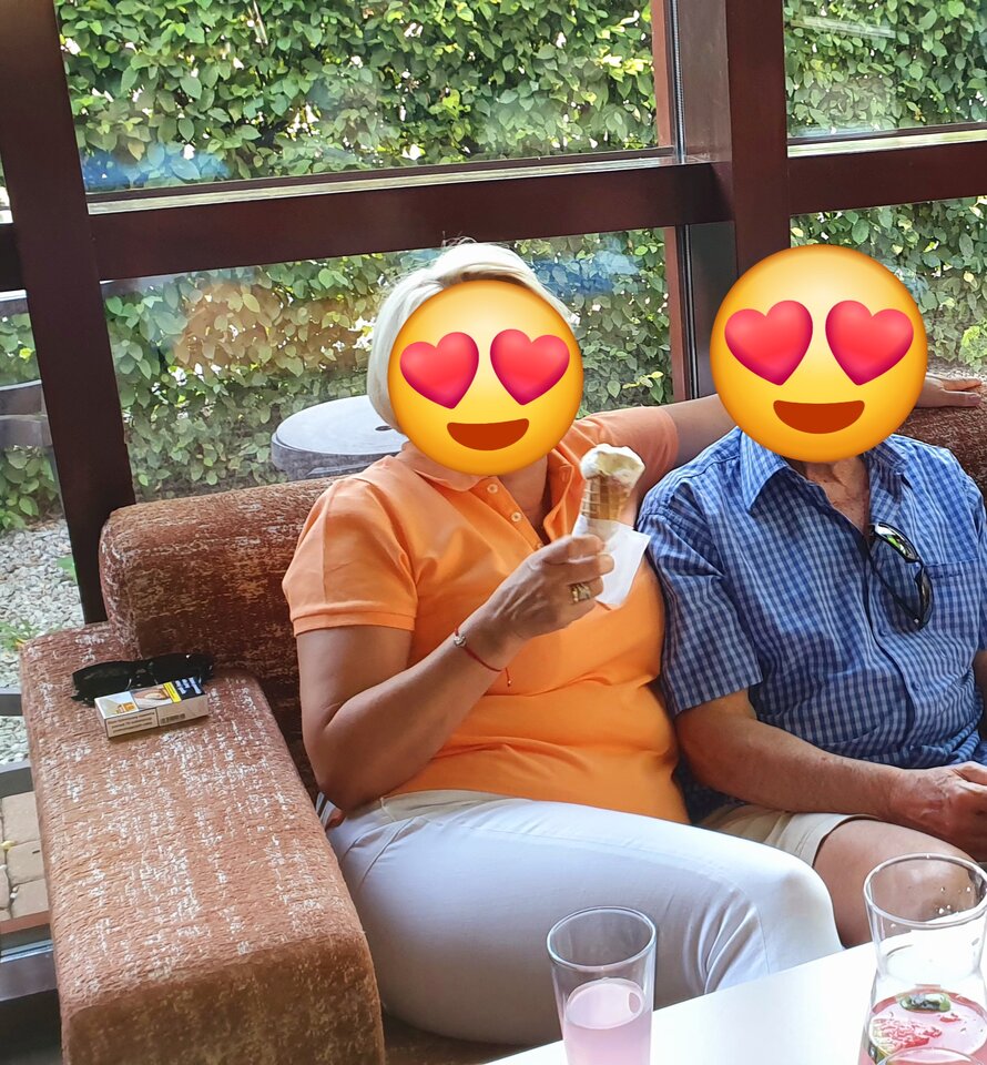 1000074290.jpg - Mommilf