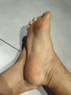 feet02.jpg