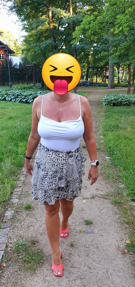 1000128898.jpg - Mommilf3