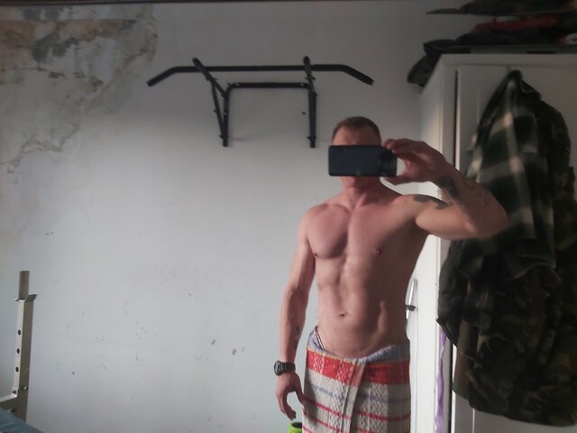 Adamsik1