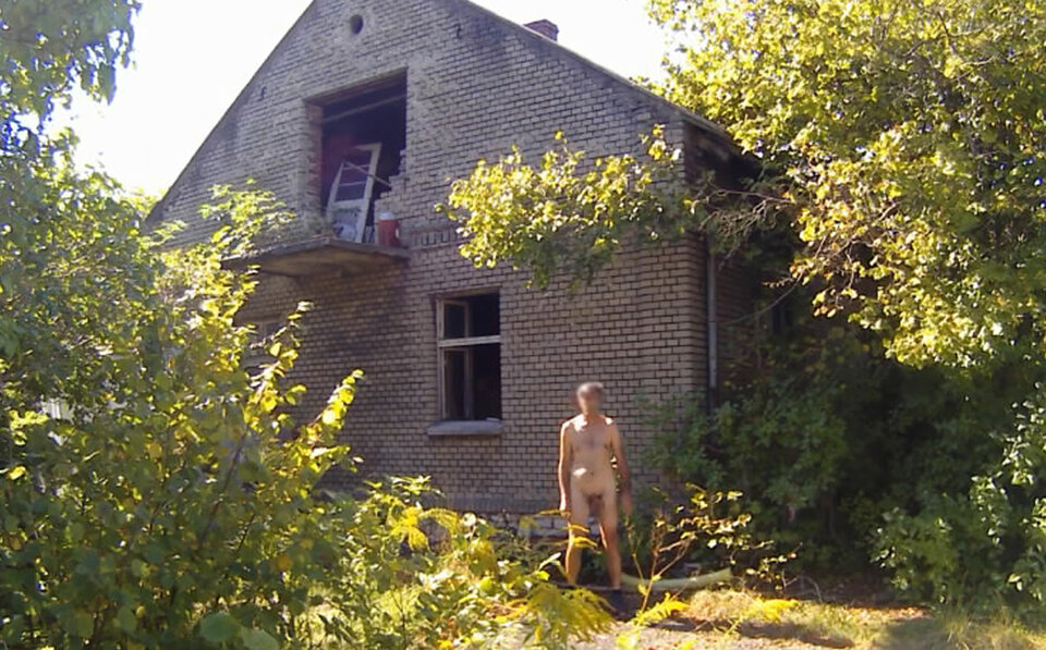 MIERZĘCICE - stary dom 20260919_1206.mp4_snapshot__[2026.09.21_ - Krzysztof_cfnm