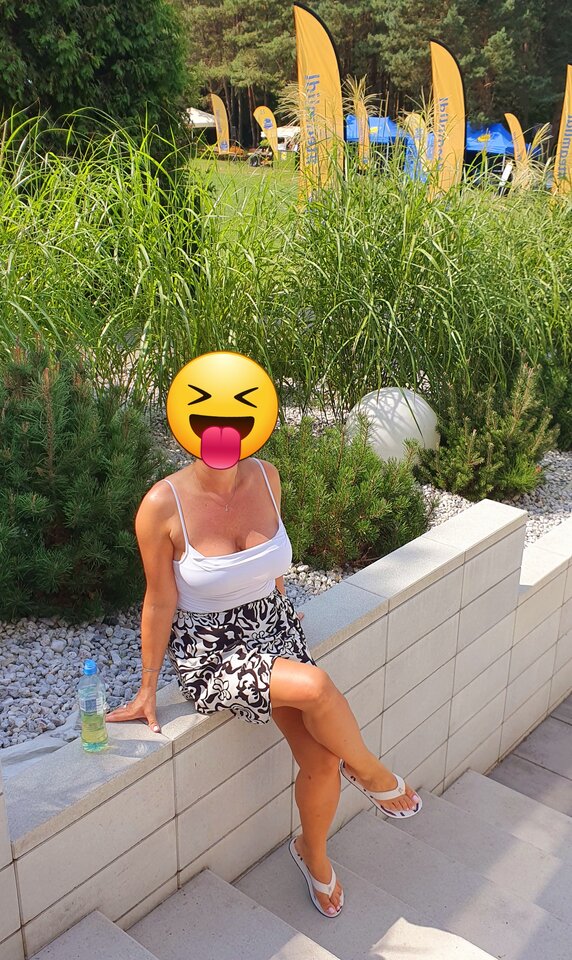 1000118631.jpg - Milfmom4