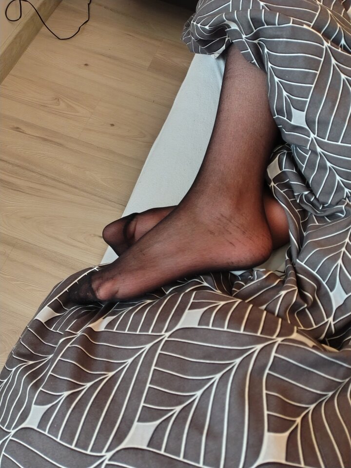 c1183e16-5245-41ac-b9d0-d1b22310196b-1_all_668.jpg - CuckoldNylon2