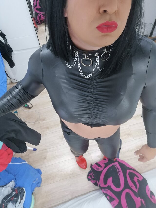 Leatherkinia89