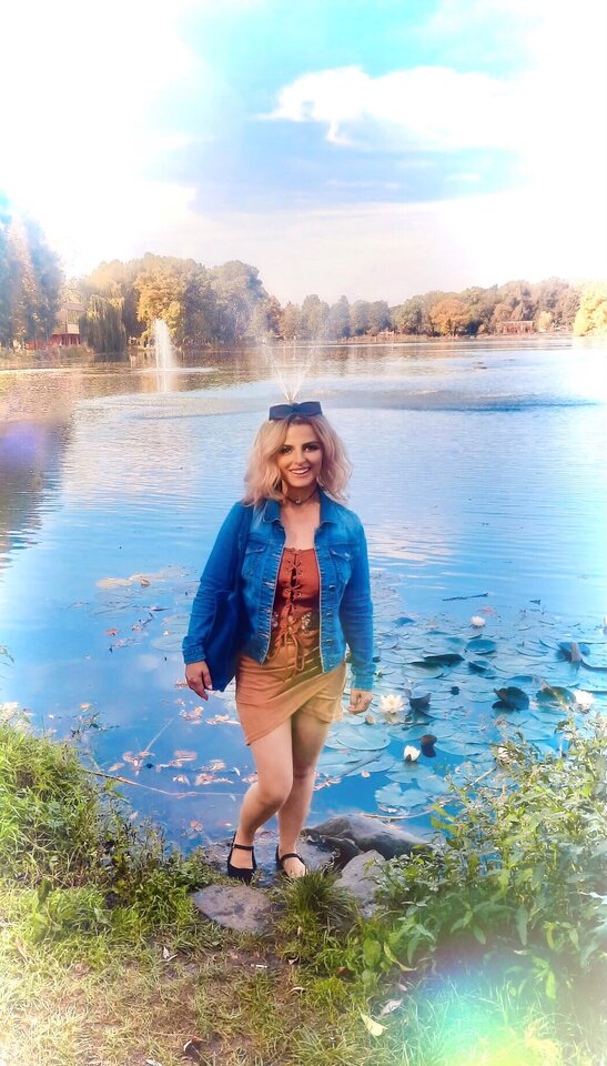 1000081744.jpg - LadyLaura44