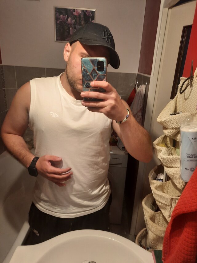 UleglyStopkarz71