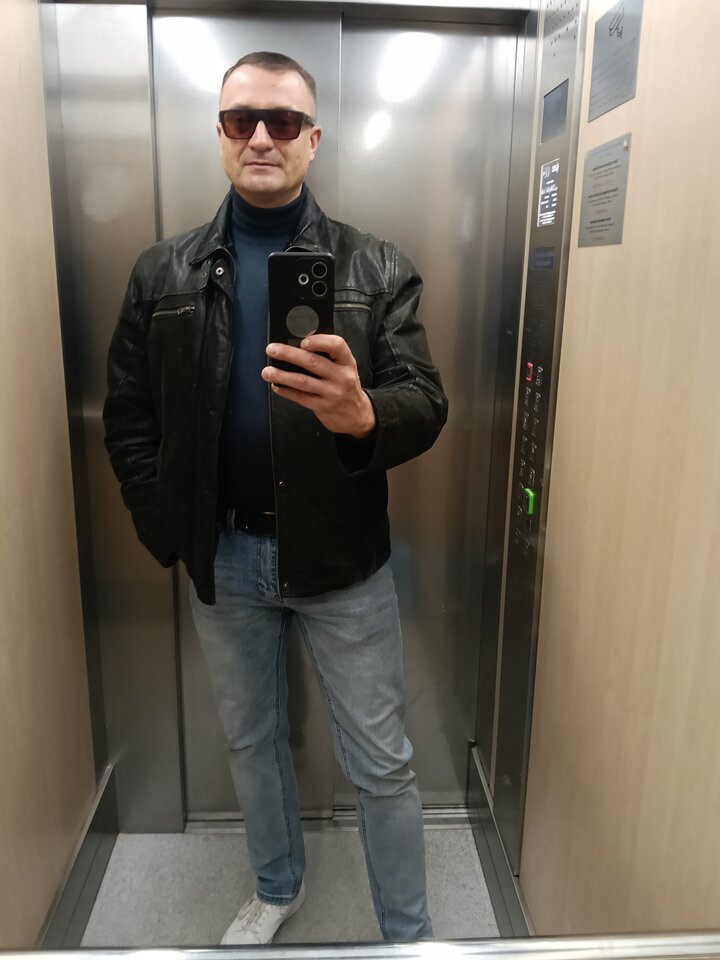 1000037332.jpg - Gregor071