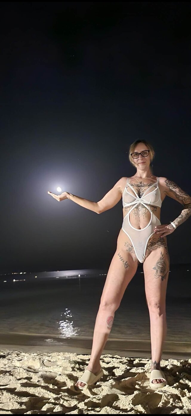 HotAgnesandMrJ