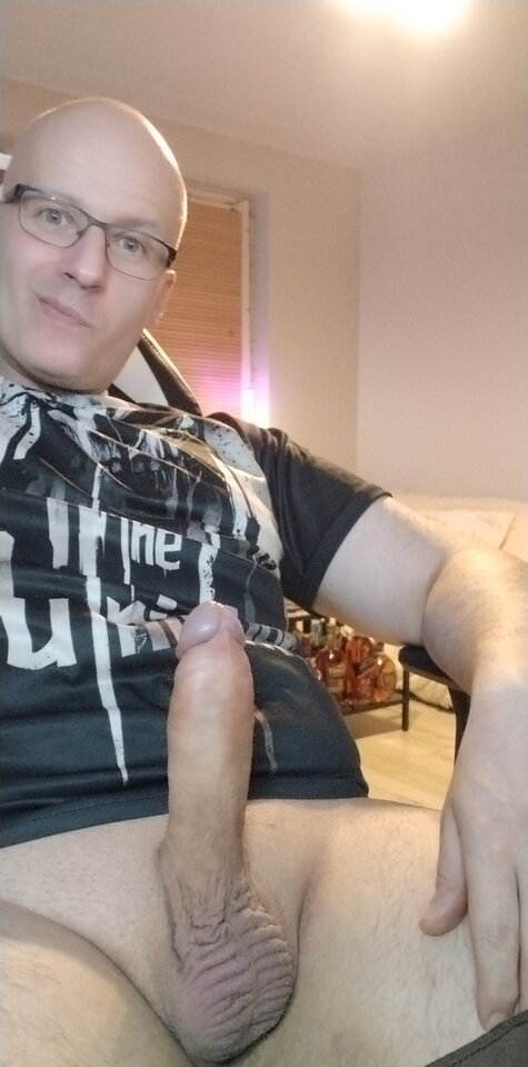 1000024966.jpg - StaryCzlowiekAMorze