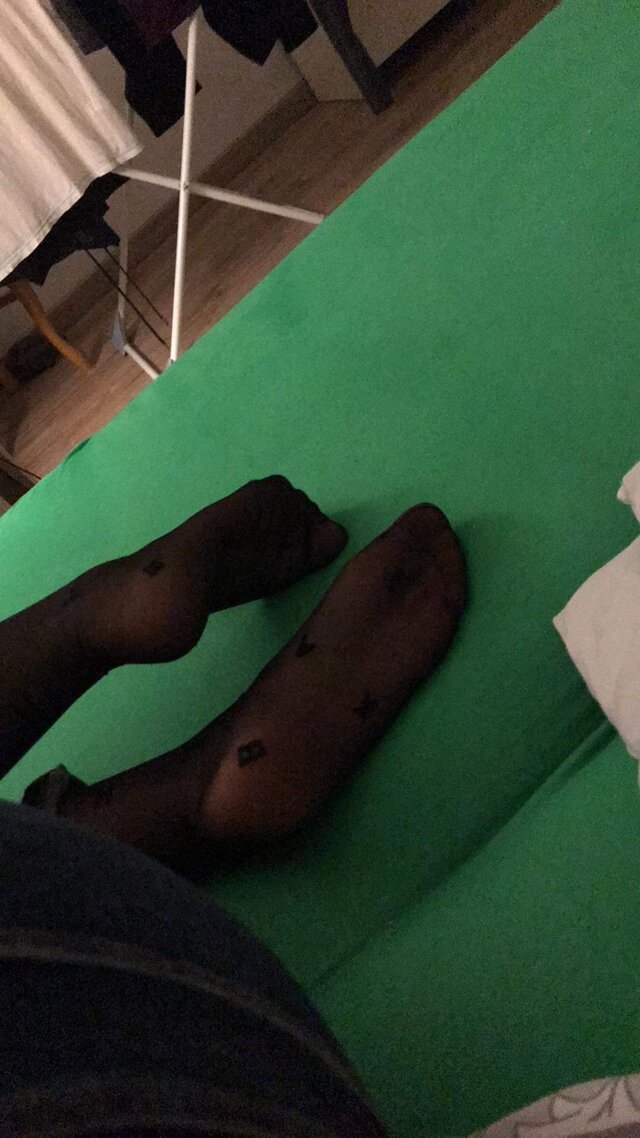 CuckoldNylon2