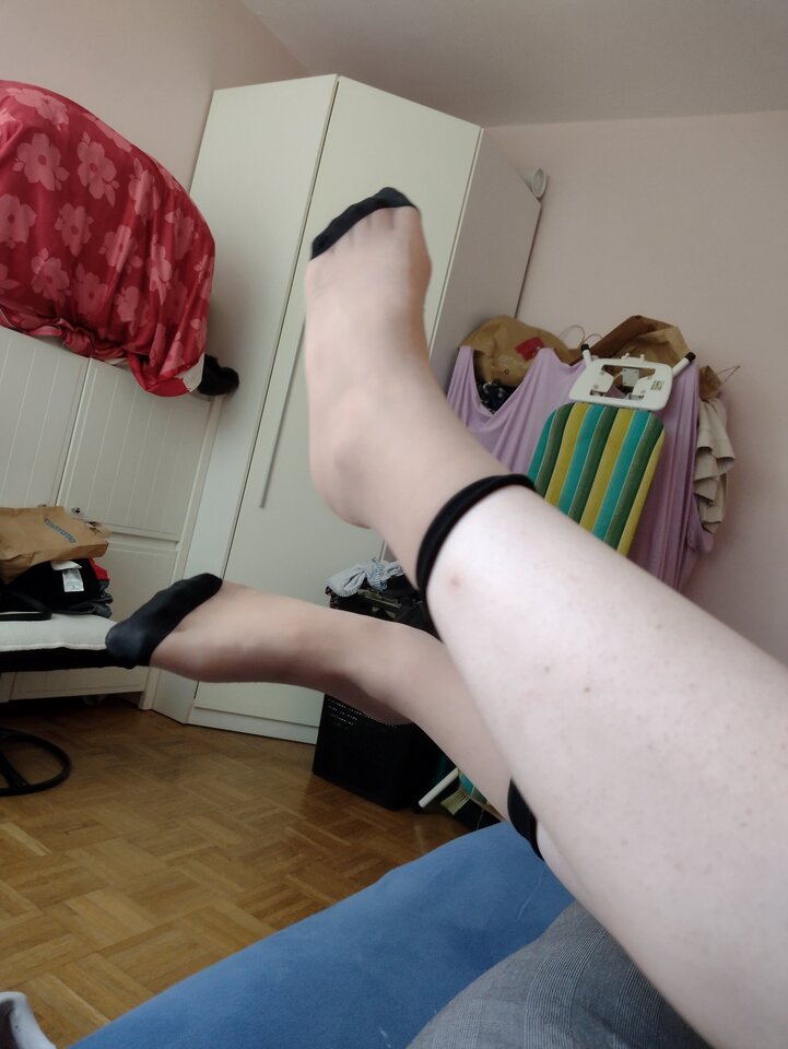 c1183e16-5245-41ac-b9d0-d1b22310196b-1_all_2910.jpg - CuckoldNylon2