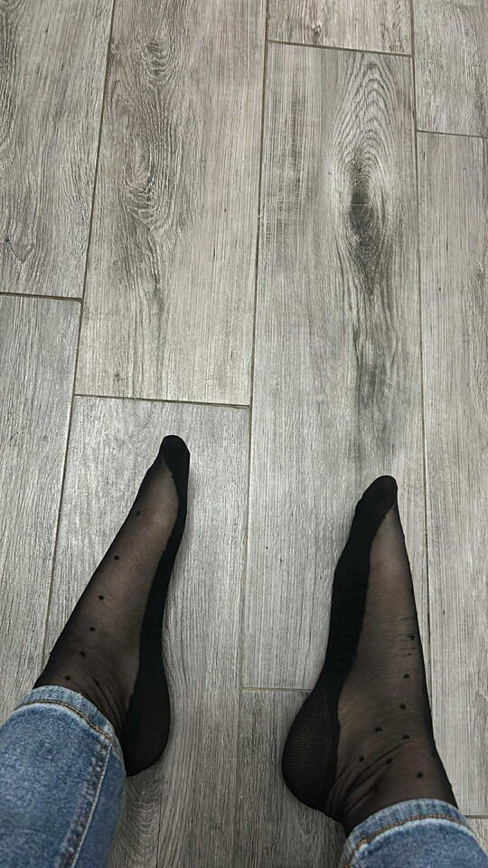 10398.jpg - CuckoldNylon2