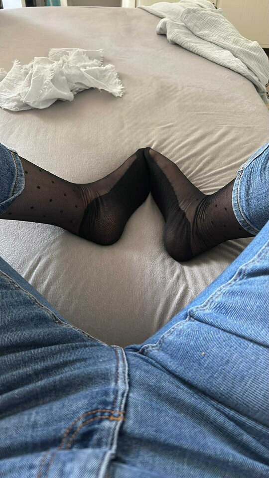 10397.jpg - CuckoldNylon2