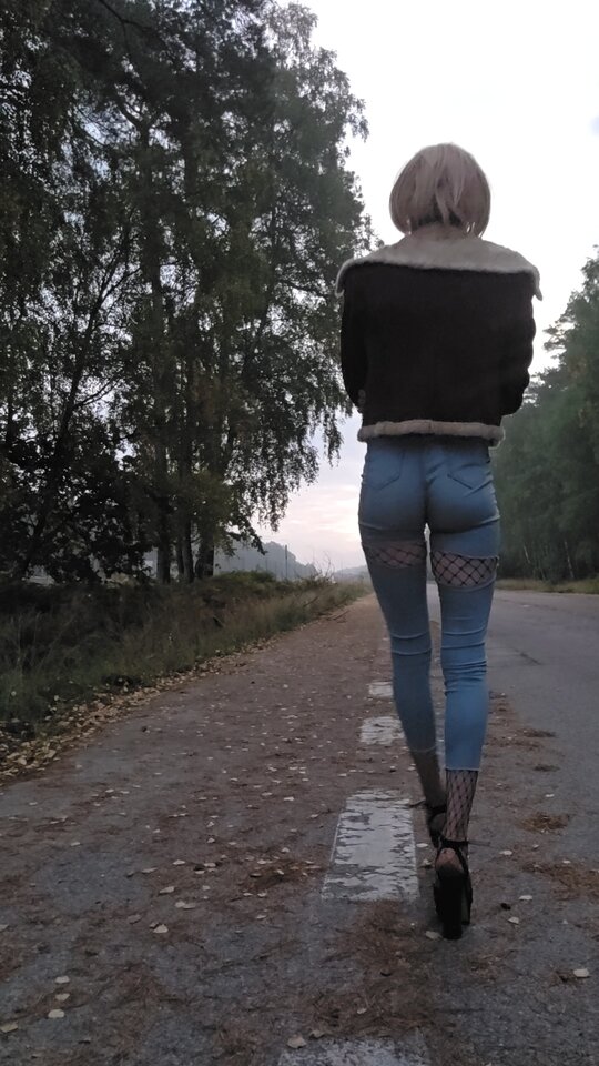 1000009627.jpg - SkinnyCD